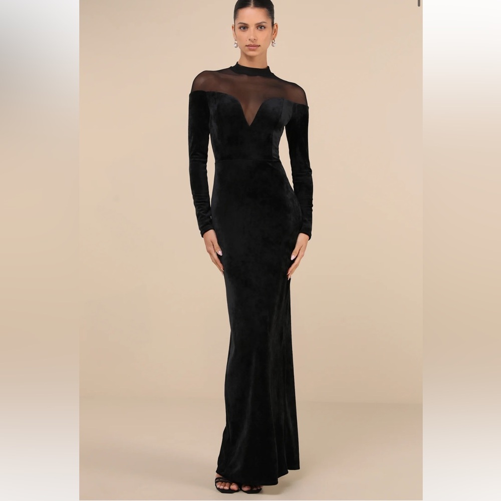 NWOT Lulu's Exemplary Allure Black Velvet Mock Neck Long Sleeve Maxi Dress